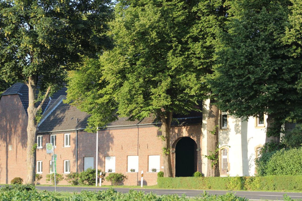 Gaestezimmer Bergerhof - Ankommen Und Wohlfuehlen Neuss Esterno foto