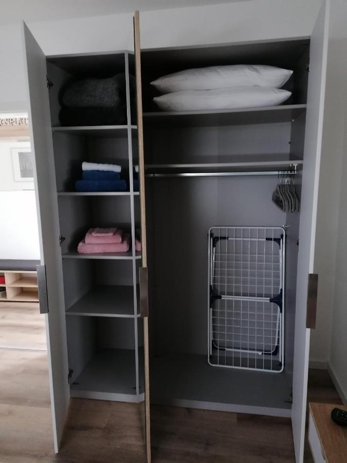 Gaestezimmer Bergerhof - Ankommen Und Wohlfuehlen Neuss Esterno foto