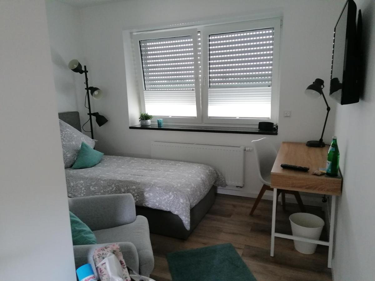 Gaestezimmer Bergerhof - Ankommen Und Wohlfuehlen Neuss Esterno foto