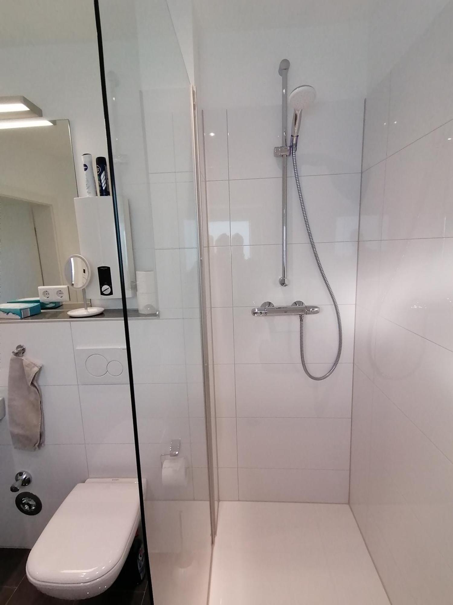 Gaestezimmer Bergerhof - Ankommen Und Wohlfuehlen Neuss Esterno foto